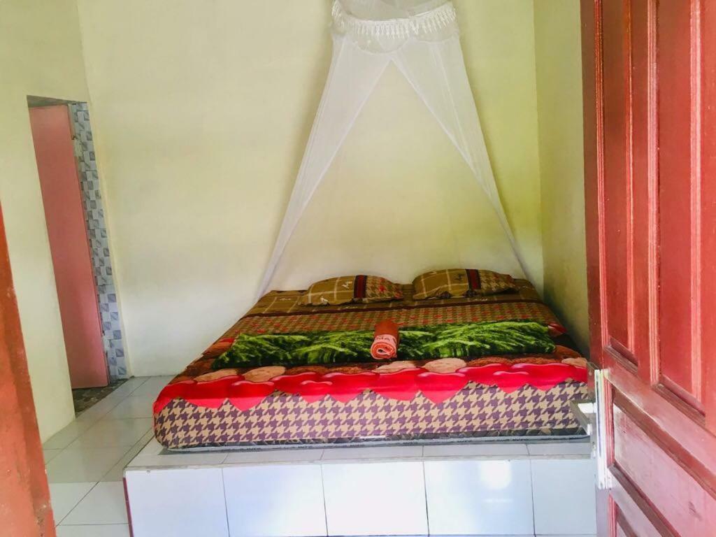 Sahnan Guest House Bukit Lawang Exterior photo