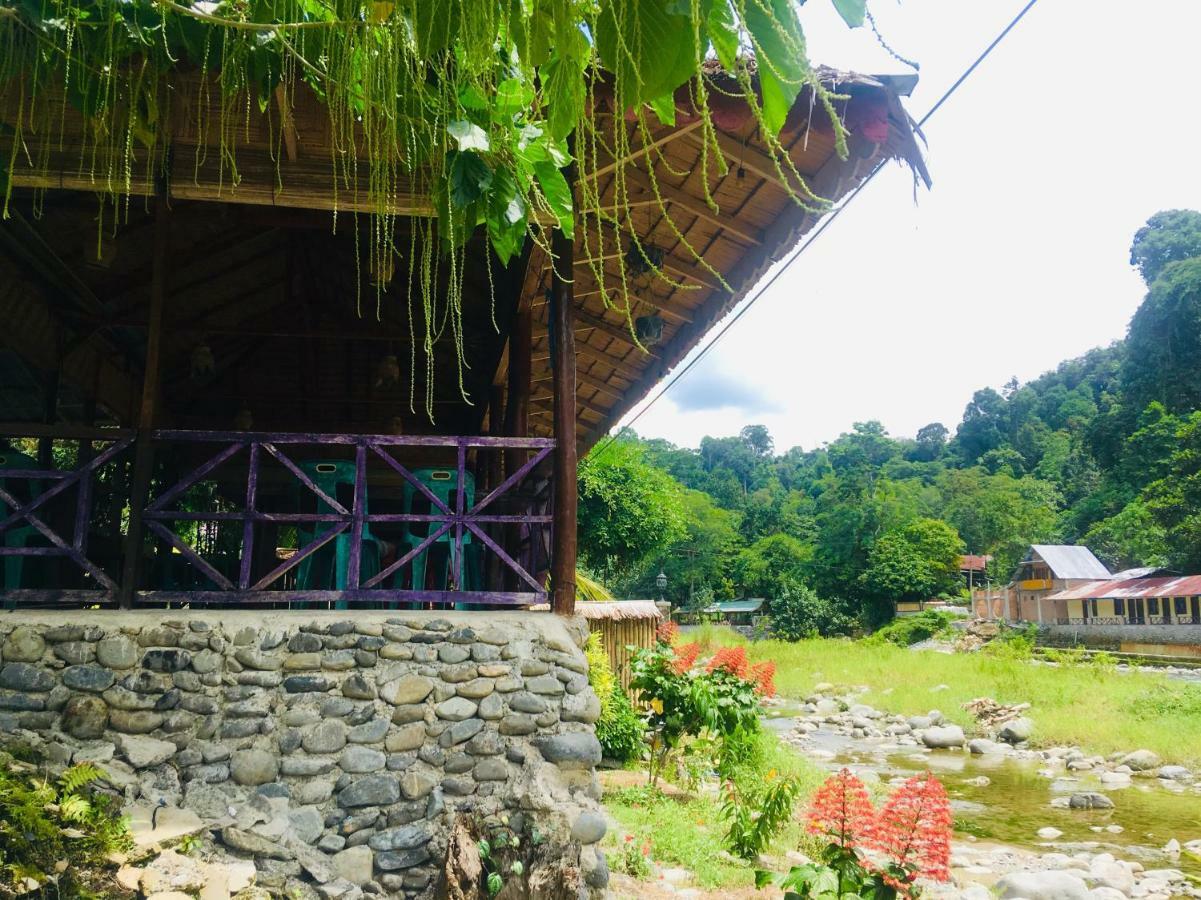 Sahnan Guest House Bukit Lawang Exterior photo